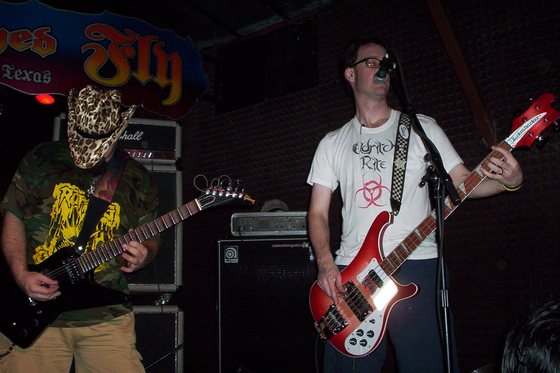Steve Murphy on the Rickenbacker, stage left.